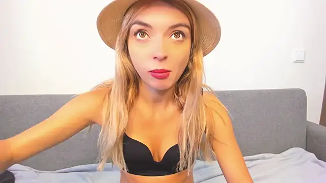 Snapshot of _ellen_meow_ chatting on February 15, 2025, 9:27 am ellen meow online show from February 15, 2025, 9:27 am
