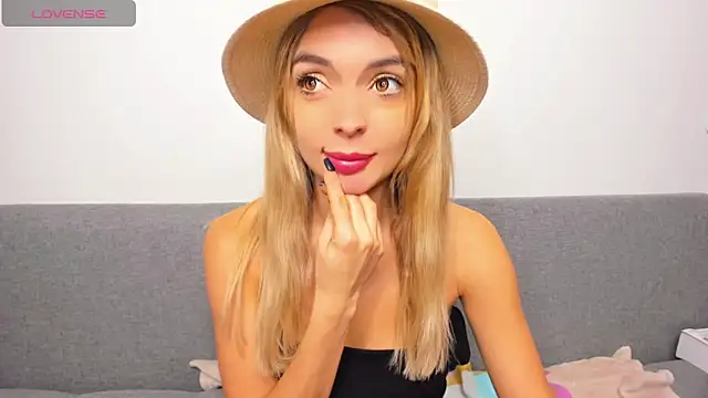 Snapshot of _ellen_meow_ chatting on March 7, 2025, 12:58 am ellen meow online show from March 7, 2025, 12:58 am