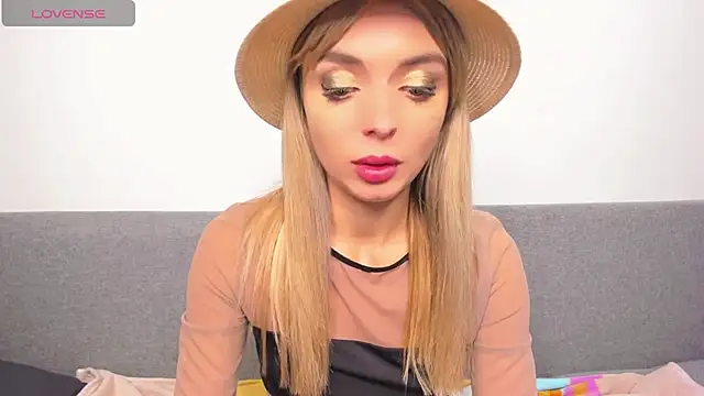 Snapshot of _ellen_meow_ chatting on March 9, 2025, 12:00 am ellen meow online show from March 9, 2025, 12:00 am
