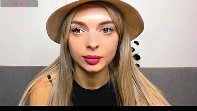 Snapshot of _ellen_meow_ chatting on June 12, 2026, 7:57 pm ellen meow online show from June 12, 2026, 7:57 pm