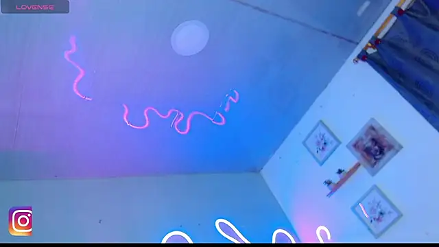 Snapshot of isabelladoll19 chatting on February 28, 2026, 8:10 pm isabelladoll19 online show from February 28, 2026, 8:10 pm