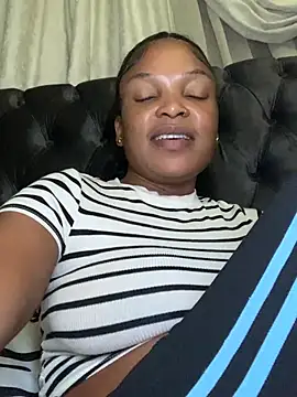 slimcateee online show from March 4, 2025, 5:56 pm