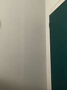 slimcateee online show from March 9, 2025, 10:41 am