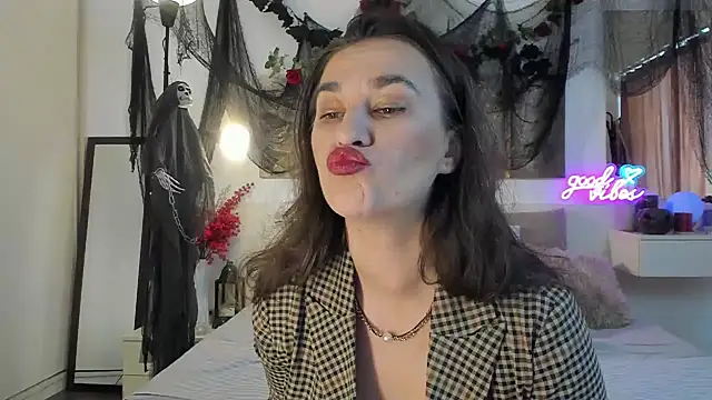 Snapshot of JoyCasidy chatting on October 17, 2025, 9:23 am JoyCasidy online show from October 17, 2025, 9:23 am