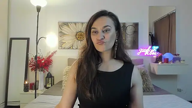 JoyCasidy online show from November 5, 2025, 2:28 pm