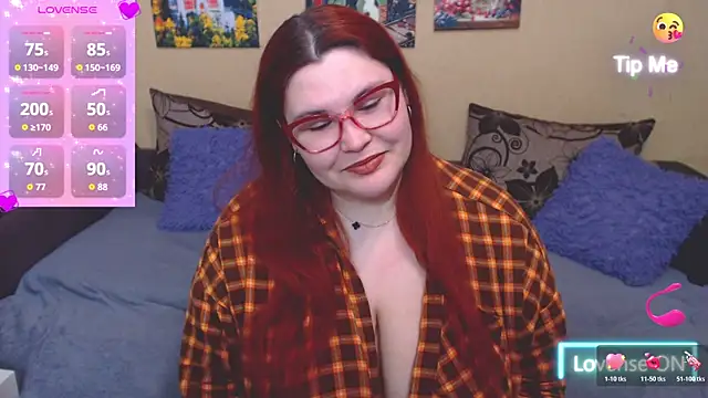 JuliaKeln online show from April 28, 2026, 7:30 pm