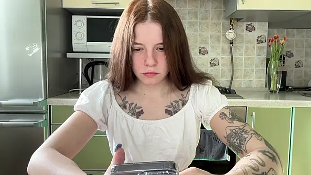 Snapshot of mia___mi chatting on March 11, 2025, 7:37 am mia mi online show from March 11, 2025, 7:37 am