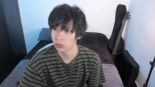 Aventure Twinks online show from May 17, 2026, 12:08 am