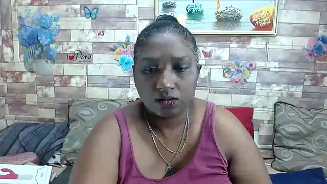 Snapshot of Indian_tracy chatting on October 12, 2025, 9:41 am Indian tracy online show from October 12, 2025, 9:41 am