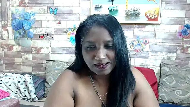 Snapshot of Indian_tracy chatting on October 15, 2025, 10:04 am Indian tracy online show from October 15, 2025, 10:04 am