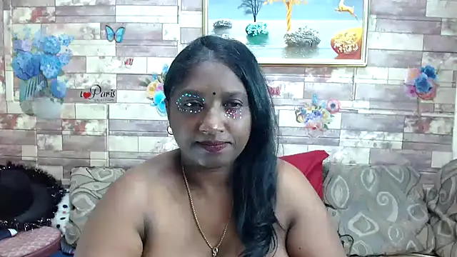 Snapshot of Indian_tracy chatting on October 31, 2025, 10:16 am Indian tracy online show from October 31, 2025, 10:16 am