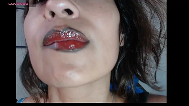 Snapshot of fantasty_nylon chatting on February 7, 2025, 9:04 pm fantasty nylon online show from February 7, 2025, 9:04 pm