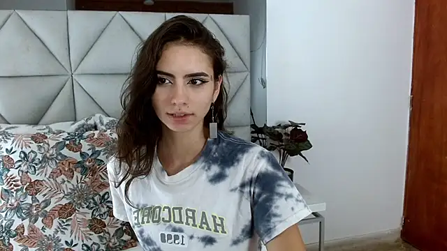 nina pons online show from December 7, 2024, 6:15 pm