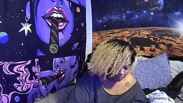 AutumnHart online show from December 11, 2024, 12:23 am