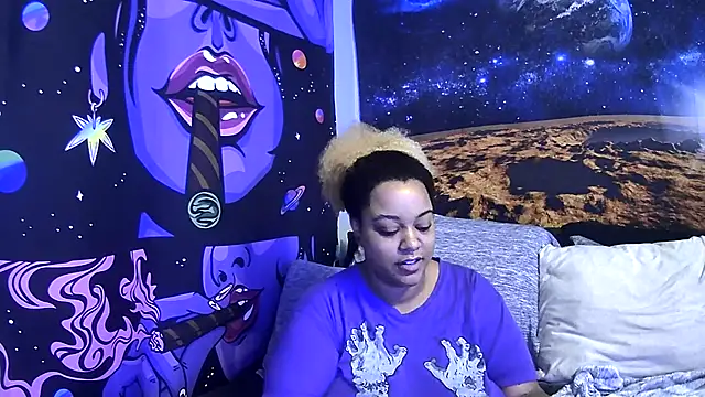 AutumnHart online show from December 18, 2024, 4:06 pm