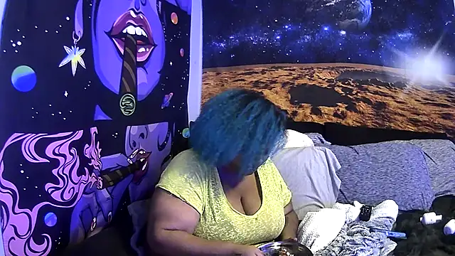 AutumnHart online show from December 31, 2024, 11:17 pm