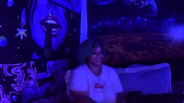 AutumnHart online show from January 12, 2025, 5:33 pm