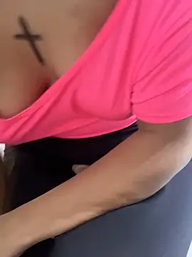 Snapshot of Isabellafantazy chatting on February 19, 2025, 9:58 pm Isabellafantazy online show from February 19, 2025, 9:58 pm