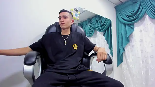 Ethan Booy online show from February 17, 2025, 9:08 pm