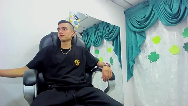 Ethan Booy online show from March 18, 2025, 8:48 pm