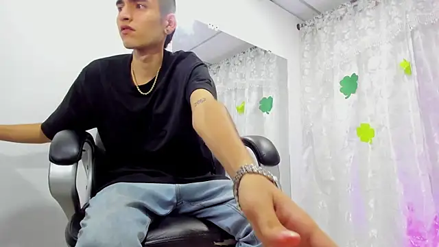 Ethan Booy online show from March 21, 2025, 7:46 pm