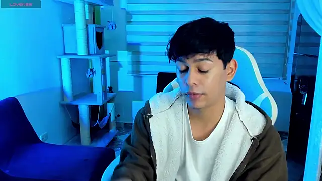 Franco Rizzo  online show from October 5, 2025, 12:31 am