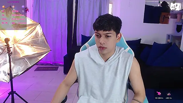 Snapshot of Franco_Rizzo_ chatting on January 6, 2026, 4:43 pm Franco Rizzo online show from January 6, 2026, 4:43 pm