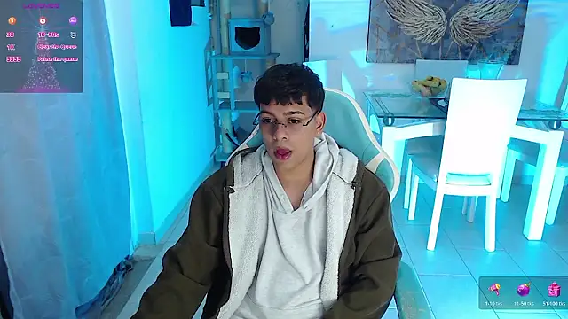 Snapshot of Franco_Rizzo_ chatting on February 22, 2026, 12:56 am Franco Rizzo online show from February 22, 2026, 12:56 am