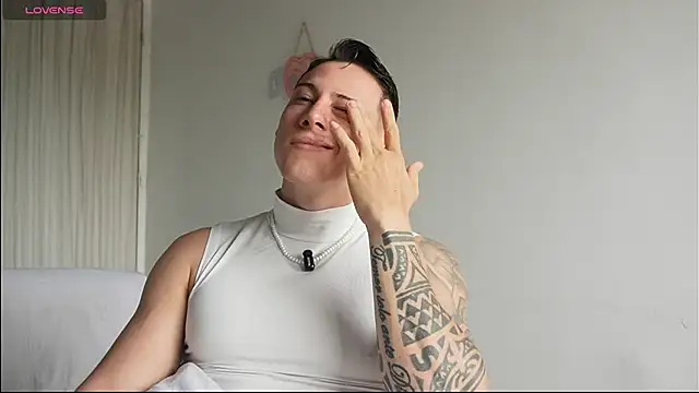 Muscle King Cum online show from June 19, 2026, 1:15 pm