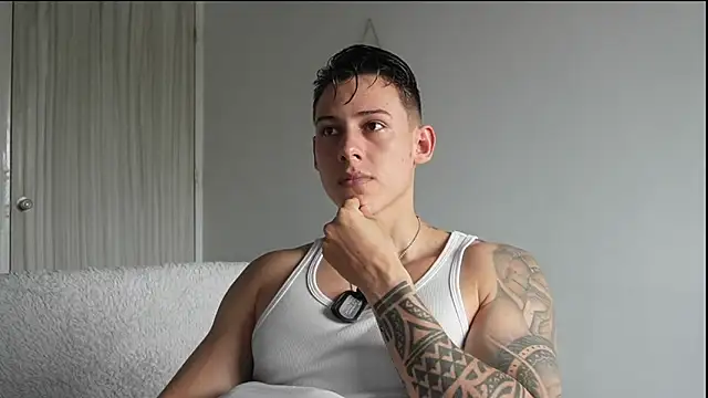 Muscle King Cum online show from June 22, 2026, 2:03 pm