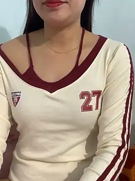 Hoanami online show from January 4, 2025, 2:14 am