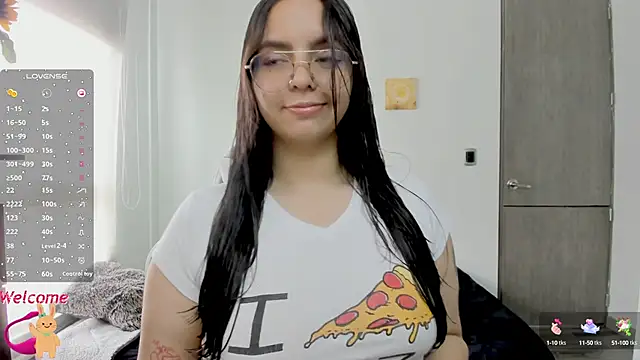 Snapshot of Valery7rose_ chatting on September 17, 2025, 3:03 pm Valery7rose  online show from September 17, 2025, 3:03 pm