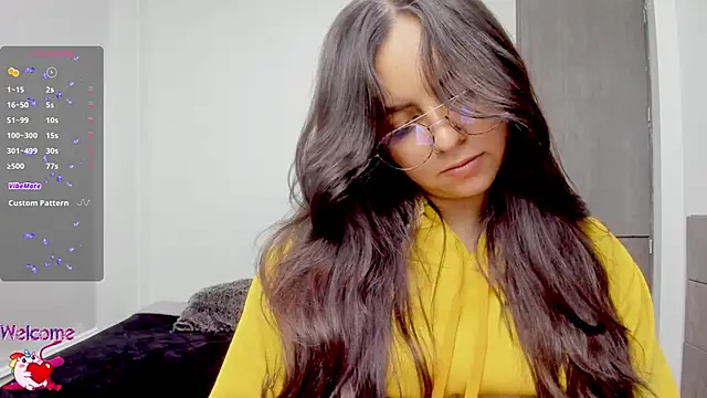 Snapshot of Valery7rose_ chatting on September 30, 2025, 10:37 pm Valery7rose  online show from September 30, 2025, 10:37 pm
