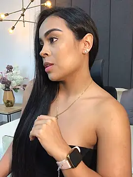 Snapshot of JuanaSimons chatting on December 19, 2024, 2:34 am JuanaSimons online show from December 19, 2024, 2:34 am