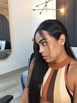 Snapshot of JuanaSimons chatting on January 4, 2025, 2:25 am JuanaSimons online show from January 4, 2025, 2:25 am