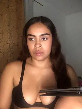 Snapshot of JuanaSimons chatting on September 23, 2025, 12:13 am JuanaSimons online show from September 23, 2025, 12:13 am