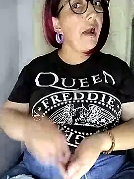 saraqueen   online show from March 5, 2025, 2:14 am