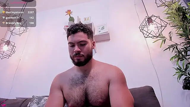 Snapshot of SebastianVilla_ chatting on December 30, 2024, 12:43 am SebastianVilla  online show from December 30, 2024, 12:43 am