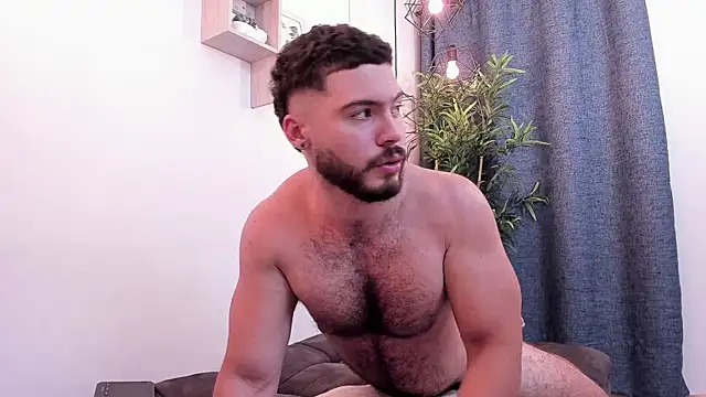 Snapshot of SebastianVilla_ chatting on January 16, 2025, 1:58 am SebastianVilla  online show from January 16, 2025, 1:58 am