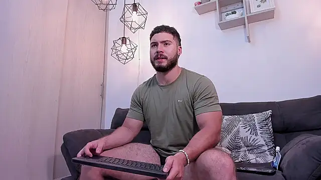 Snapshot of SebastianVilla_ chatting on February 2, 2025, 10:49 pm SebastianVilla  online show from February 2, 2025, 10:49 pm