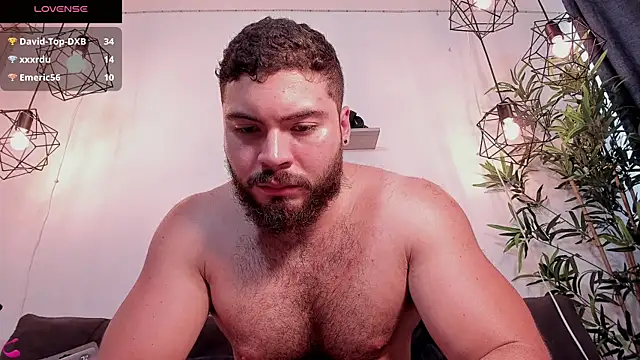 Snapshot of SebastianVilla_ chatting on March 21, 2025, 9:45 pm SebastianVilla  online show from March 21, 2025, 9:45 pm