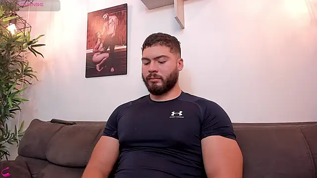 Snapshot of SebastianVilla_ chatting on October 22, 2025, 10:53 pm SebastianVilla  online show from October 22, 2025, 10:53 pm