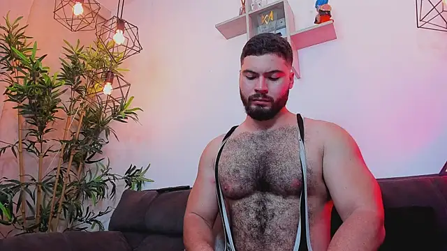 Snapshot of SebastianVilla_ chatting on June 10, 2026, 9:25 pm SebastianVilla online show from June 10, 2026, 9:25 pm