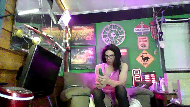 Brooke-lynn online show from February 9, 2025, 7:16 am