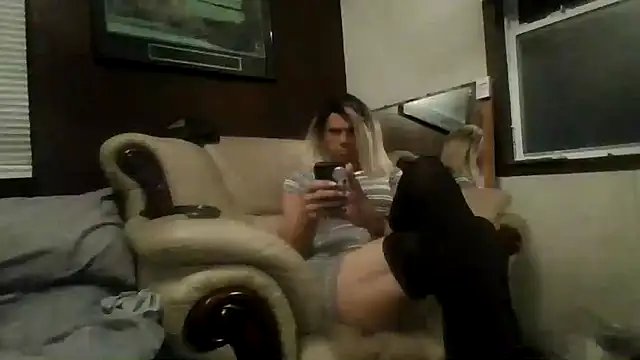 Brooke-lynn online show from September 12, 2025, 6:35 am