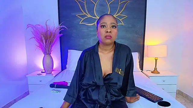 AlisonTravis online show from June 20, 2026, 3:53 am