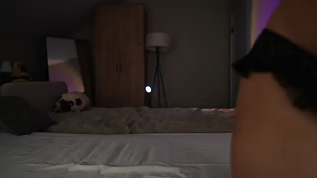 VikkiLustfull online show from October 25, 2025, 11:51 am