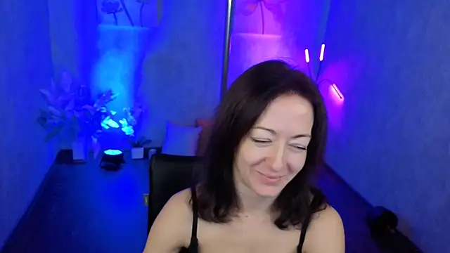 kimberlyray777 online show from October 25, 2025, 5:26 am