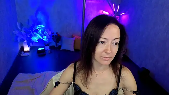 kimberlyray777 online show from June 10, 2026, 6:56 am