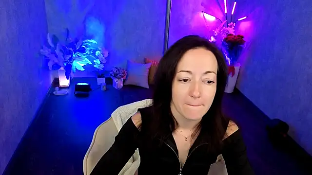 kimberlyray777 online show from June 13, 2026, 10:46 am